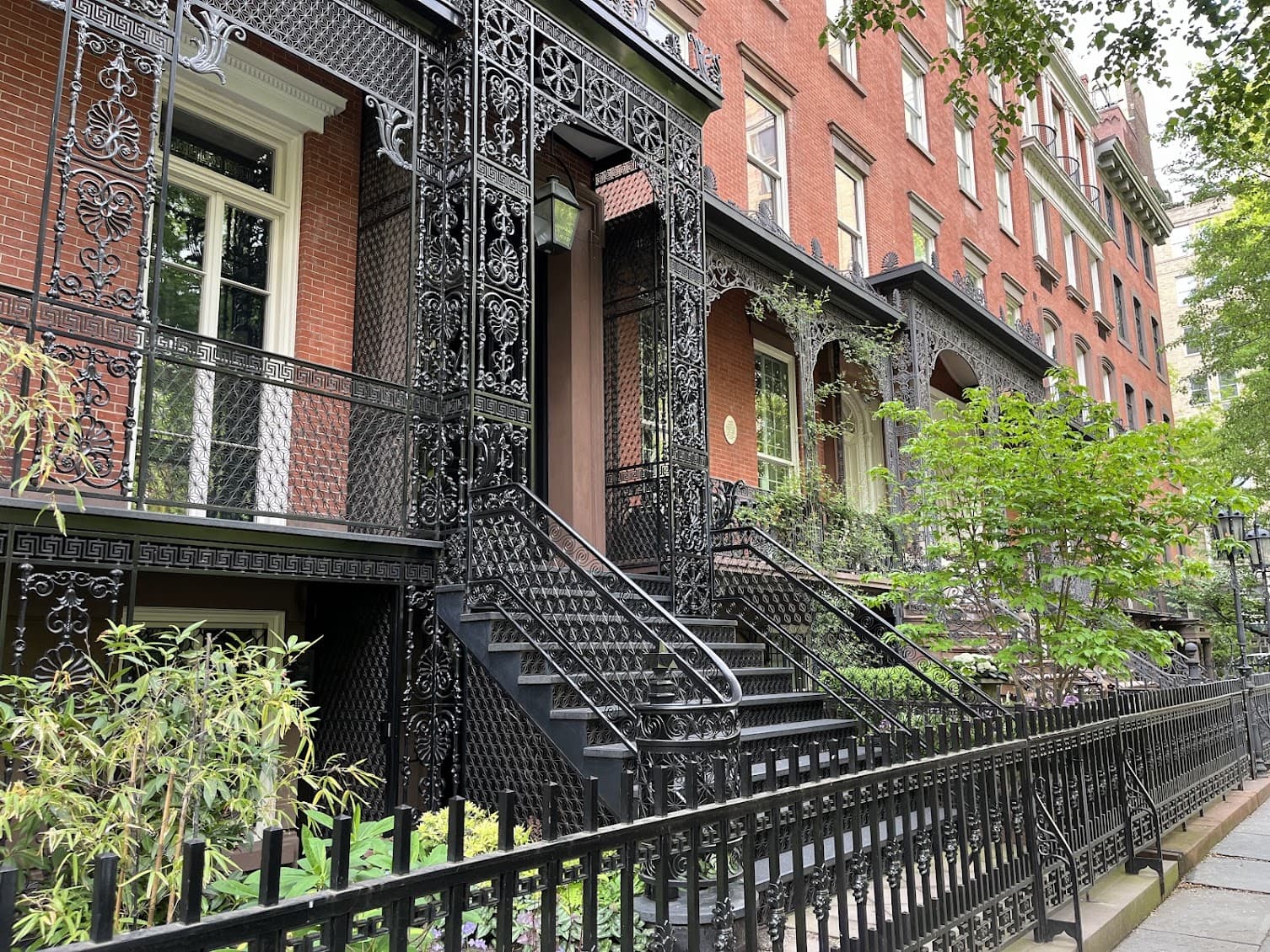 The Gaslight Neighborhoods of Old New York
